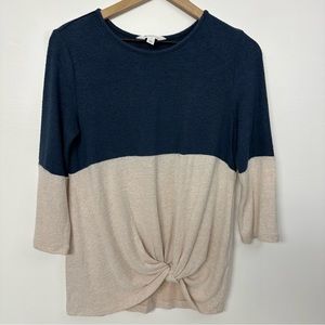 Market and Spruce Sweater Size Small